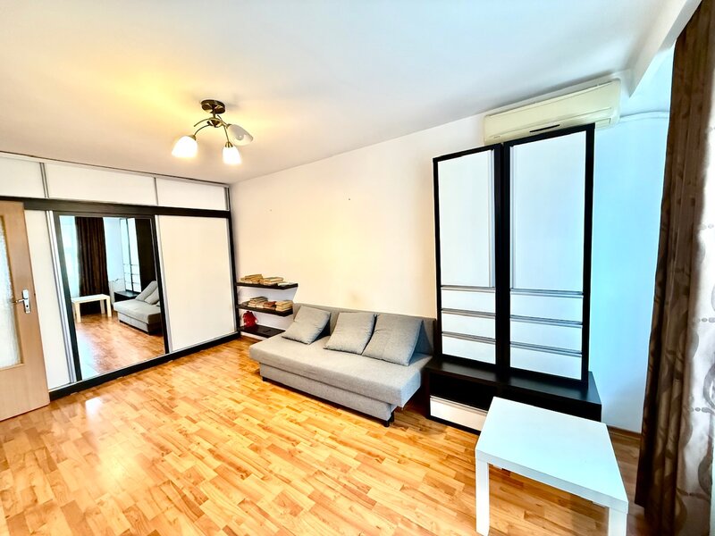 Eroii Revolutiei, Constantin Brancoveanu vizavi de Colegiul Romano- Catolic